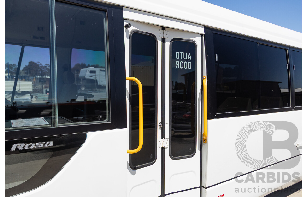 10/2007 Mitsubishi Fuso Rosa Turbo Diesel 3.9L 17 Seater Bus with Braun Vista Commercial Wheelchair Lift