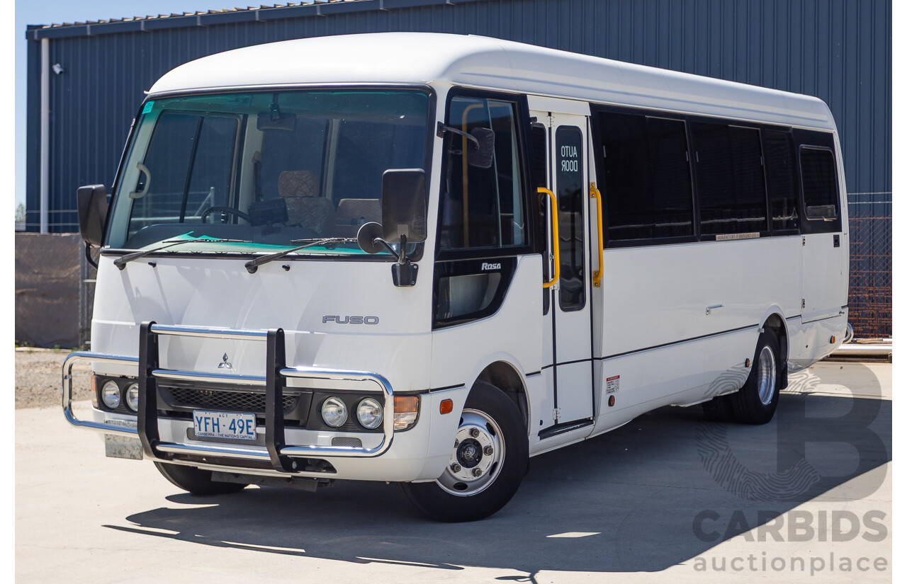 10/2007 Mitsubishi Fuso Rosa Turbo Diesel 3.9L 17 Seater Bus with Braun Vista Commercial Wheelchair Lift