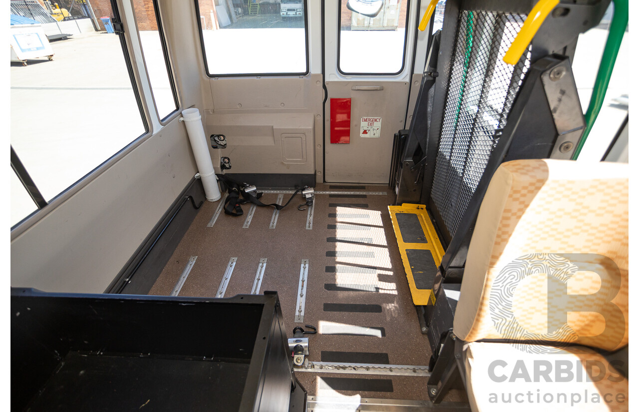 10/2007 Mitsubishi Fuso Rosa Turbo Diesel 3.9L 17 Seater Bus with Braun Vista Commercial Wheelchair Lift
