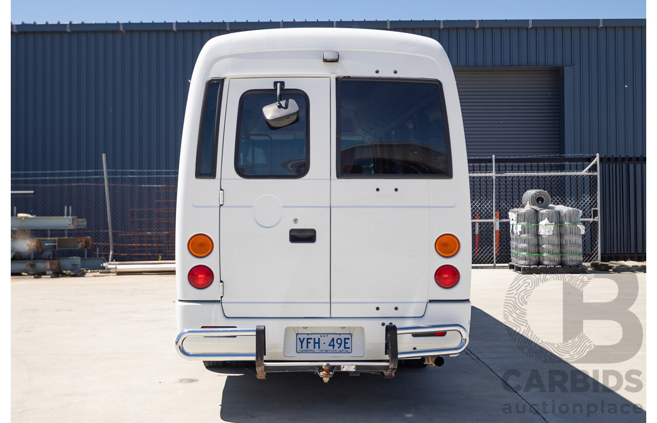 10/2007 Mitsubishi Fuso Rosa Turbo Diesel 3.9L 17 Seater Bus with Braun Vista Commercial Wheelchair Lift