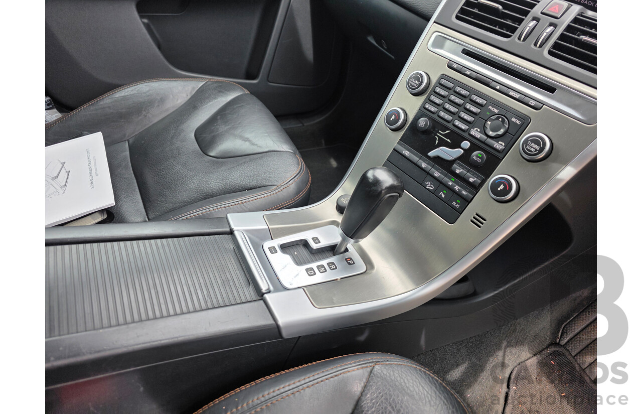 10/2010 Volvo XC60 3.2 (AWD) DZ MY11 4D Wagon Green 3.2L