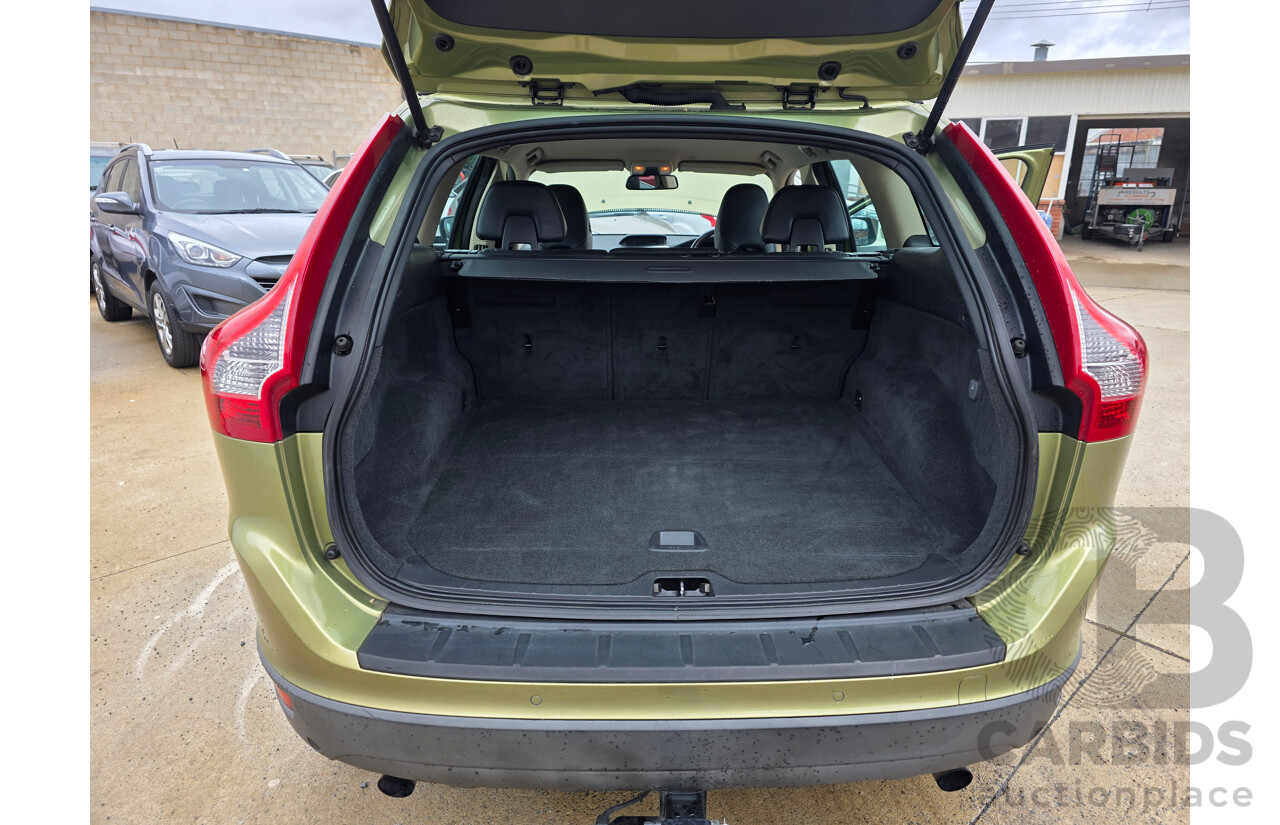 10/2010 Volvo XC60 3.2 (AWD) DZ MY11 4D Wagon Green 3.2L