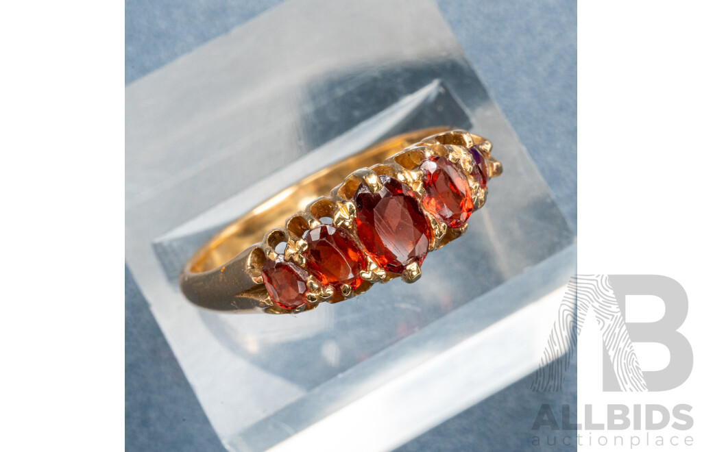 Antique Victorian 18ct Garnet Bridge Ring, Hallmarked PROUD, Size O, 3.45 Grams