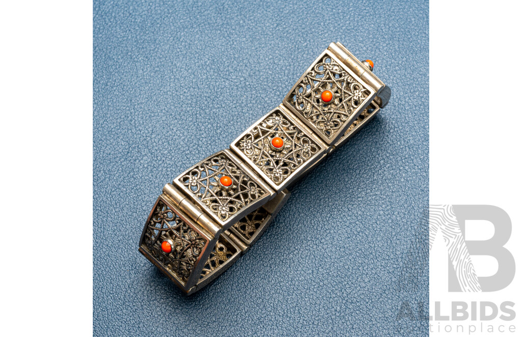 Vintage (800) Silver Italian Filigree Bracelet with Coral Cabochons, 19cm, 33.35 Grams