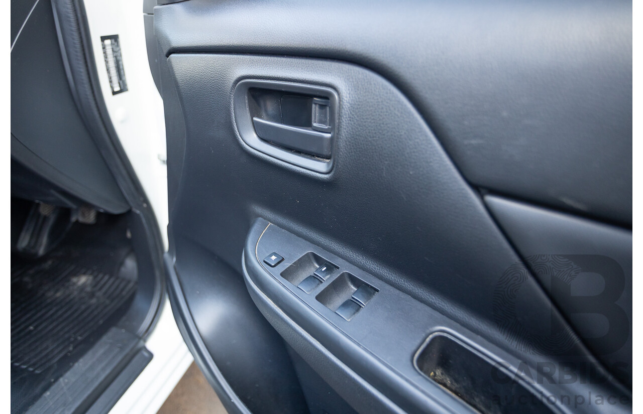 07/2019 Mitsubishi Triton GLX (4x4) MR MY19 C/Chas White 2.4L
