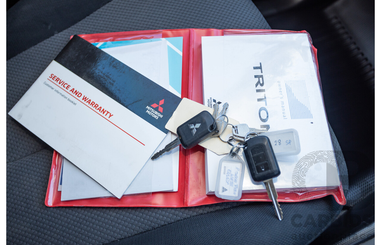 07/2019 Mitsubishi Triton GLX (4x4) MR MY19 C/Chas White 2.4L