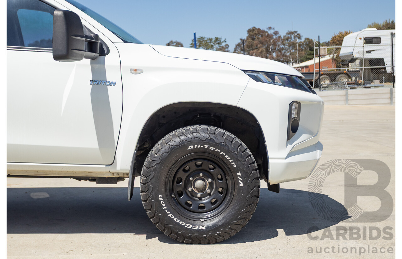 07/2019 Mitsubishi Triton GLX (4x4) MR MY19 C/Chas White 2.4L