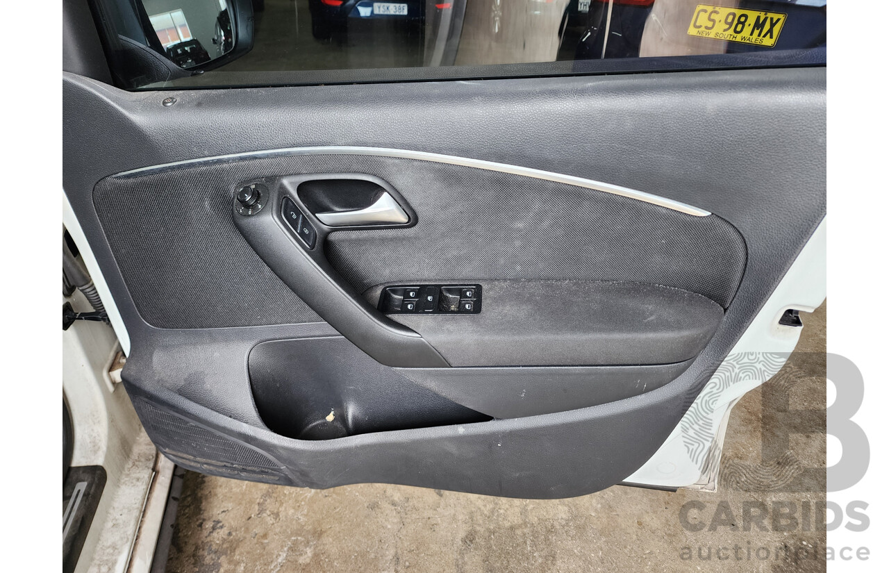 4/2015 Volkswagen Polo GTi 6R MY15 5d Hatchback White 1.8L
