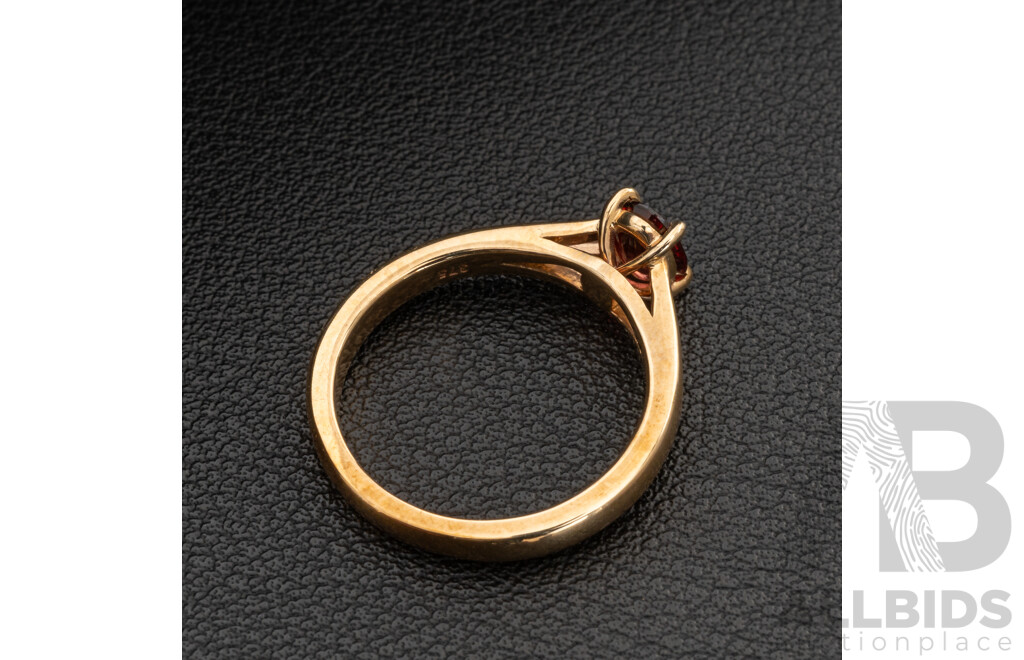 BRAND NEW - 9ct Yellow Gold Red Spinel Ring, Size N, 3.36 Grams