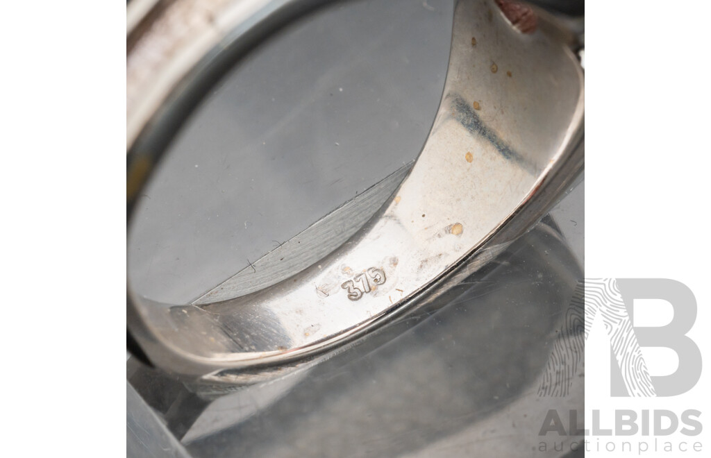 BRAND NEW - 9ct White Gold Pink Tourmaline Saddle Ring, Size M, 6.84 Grams