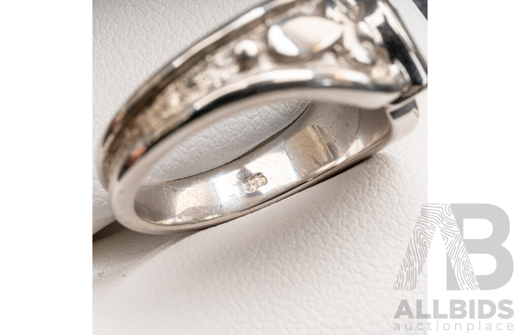 BRAND NEW - 9ct White Gold Ice Blue Tourmaline Saddle Ring, Size L, 6.64 Grams