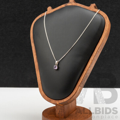 BRAND NEW - Sterling Silver Amethyst pendant & Necklace, 6mm, 45cm, 3.50 Grams