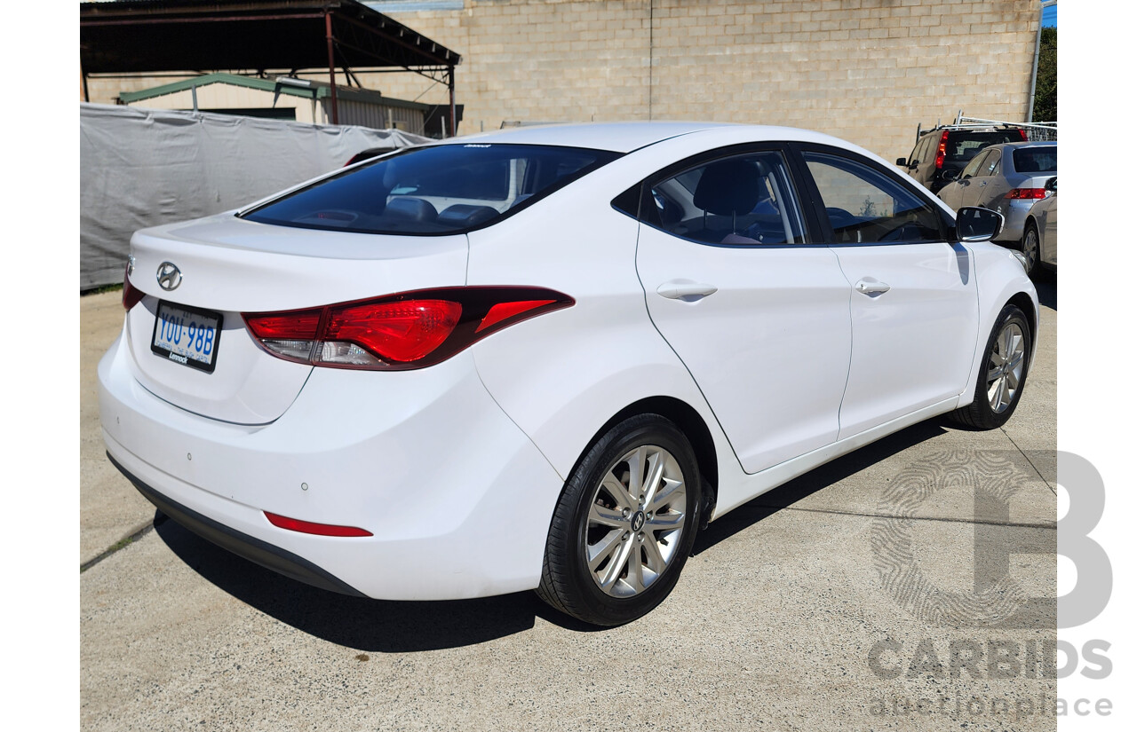 12/2015 Hyundai Elantra Active Special Edition MD SERIES 2 (MD3) 4d Sedan White 1.8L