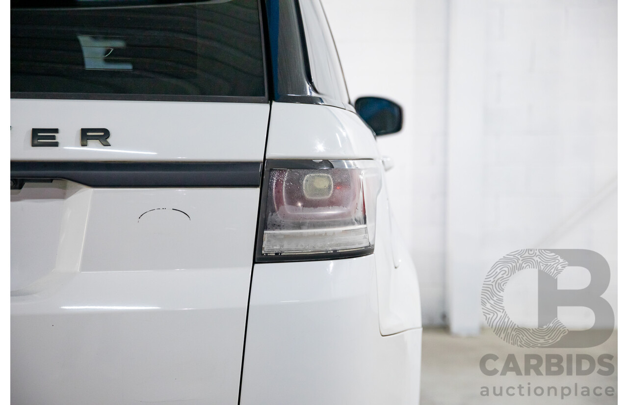 11/2014 Land Rover Range Rover Sport 3.0 TDV6 SE LW 4d Wagon Fuji White Turbo Diesel 3.0L - 7 Seater