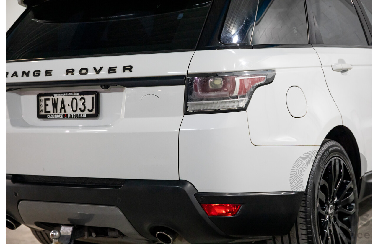 11/2014 Land Rover Range Rover Sport 3.0 TDV6 SE LW 4d Wagon Fuji White Turbo Diesel 3.0L - 7 Seater