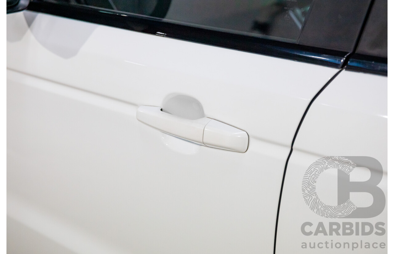 11/2014 Land Rover Range Rover Sport 3.0 TDV6 SE LW 4d Wagon Fuji White Turbo Diesel 3.0L - 7 Seater