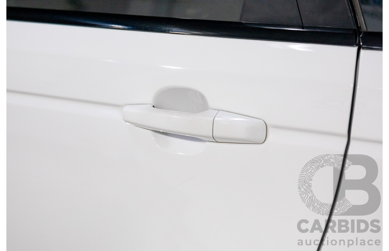 11/2014 Land Rover Range Rover Sport 3.0 TDV6 SE LW 4d Wagon Fuji White Turbo Diesel 3.0L - 7 Seater