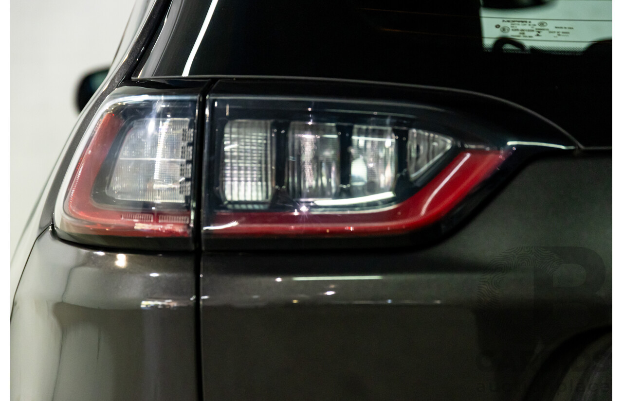 04/2019 Jeep Cherokee Night Eagle (4x4) KL MY19 4d Wagon Granite Crystal Pearl V6 3.2L
