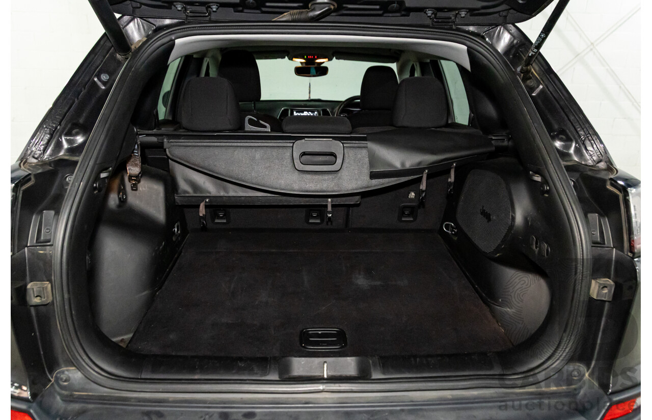 04/2019 Jeep Cherokee Night Eagle (4x4) KL MY19 4d Wagon Granite Crystal Pearl V6 3.2L