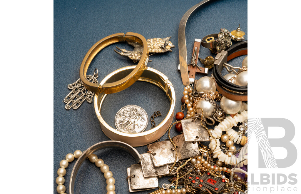 Collection of Vintage Jewellery Including Silver Collar Necklet & Amethyset Geode Necklace - Total 591.0 Grams