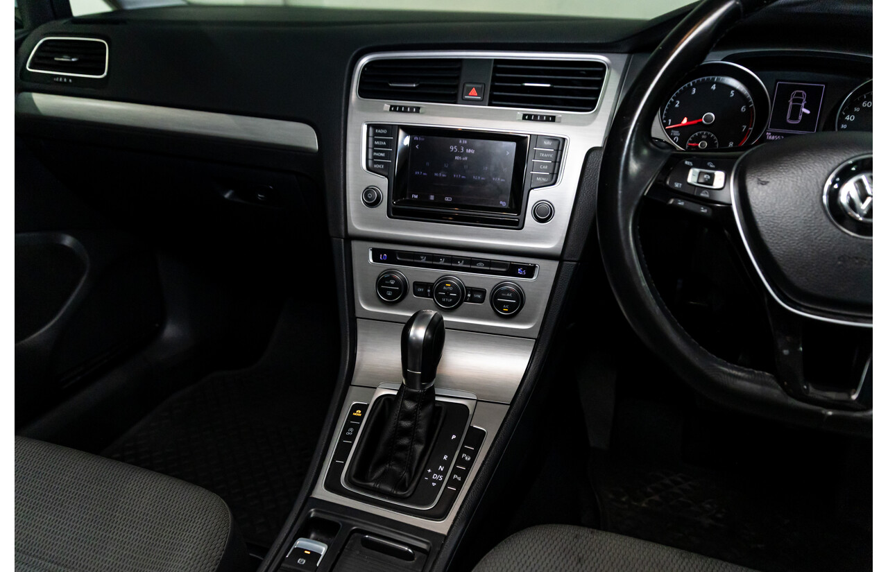7/2014 Volkswagen Golf 90 TSI Comfortline AU MY14 4d Wagon Pure White Turbo 1.4L