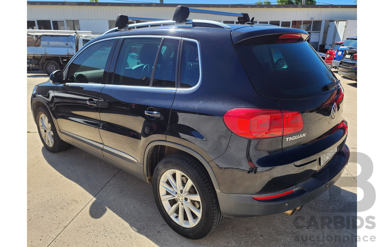 12/2014 Volkswagen Tiguan 130 TDI (4x4) 5NC MY15 4d Wagon Black 2.0L