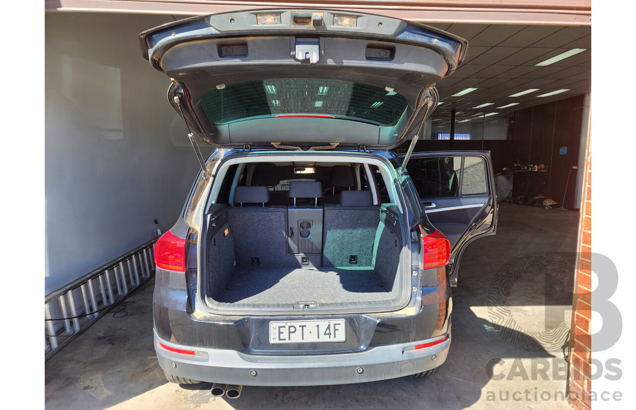 12/2014 Volkswagen Tiguan 130 TDI (4x4) 5NC MY15 4d Wagon Black 2.0L
