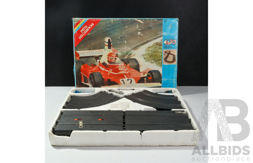 Vintage Polistil Slot Car Set with Gitanes Lola and Sunoco Porsche 1:32 Scale