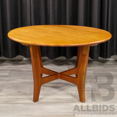 Round Oak Occasional Table by Fred Ward