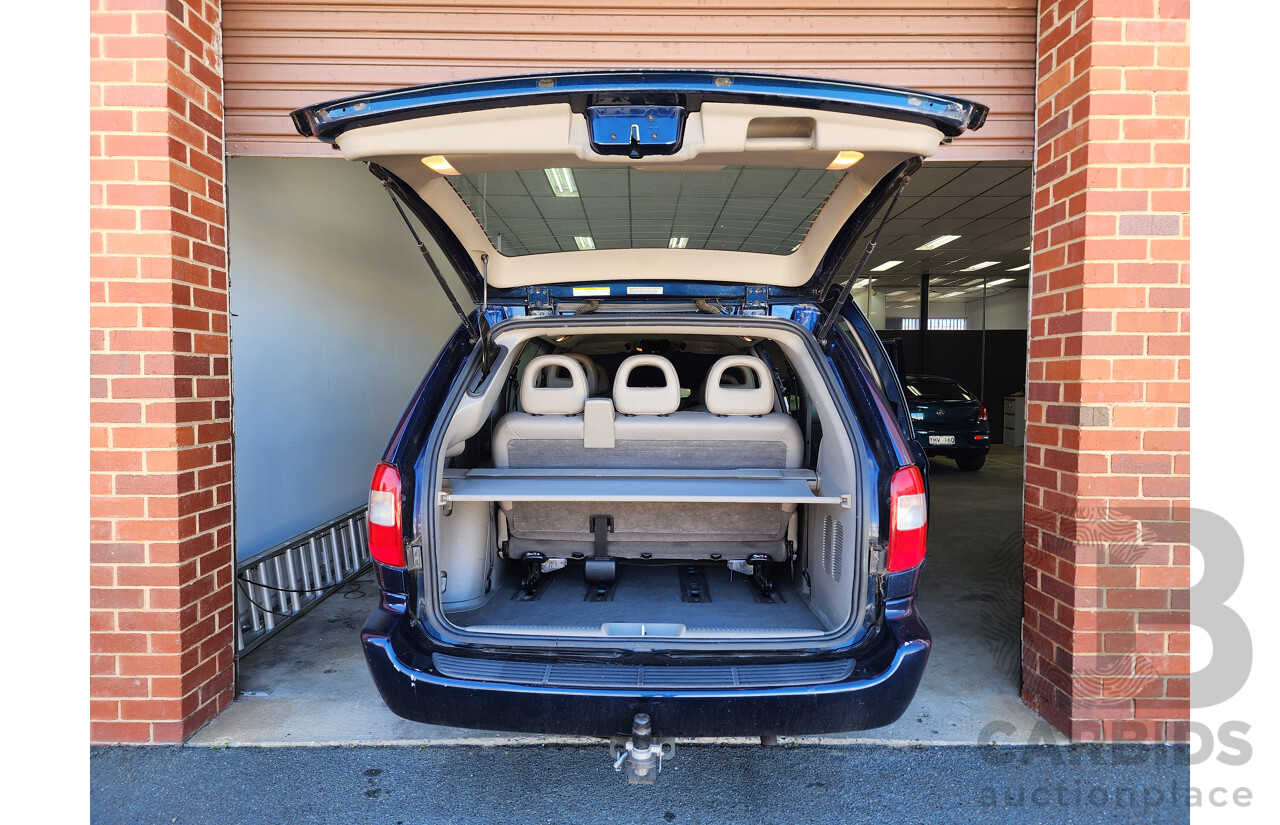 4/2002 Chrysler Grand Voyager Limited RG 4d Wagon Blue 3.3L