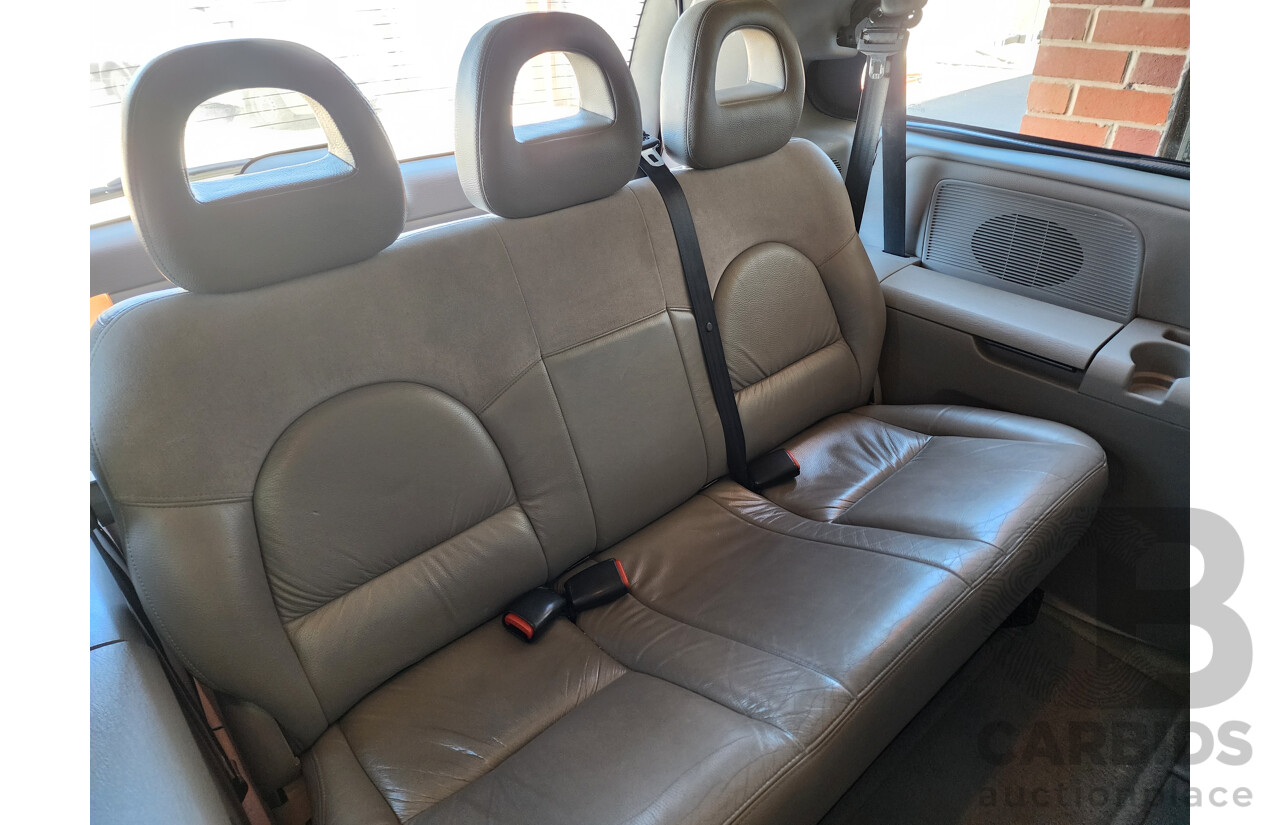 4/2002 Chrysler Grand Voyager Limited RG 4d Wagon Blue 3.3L