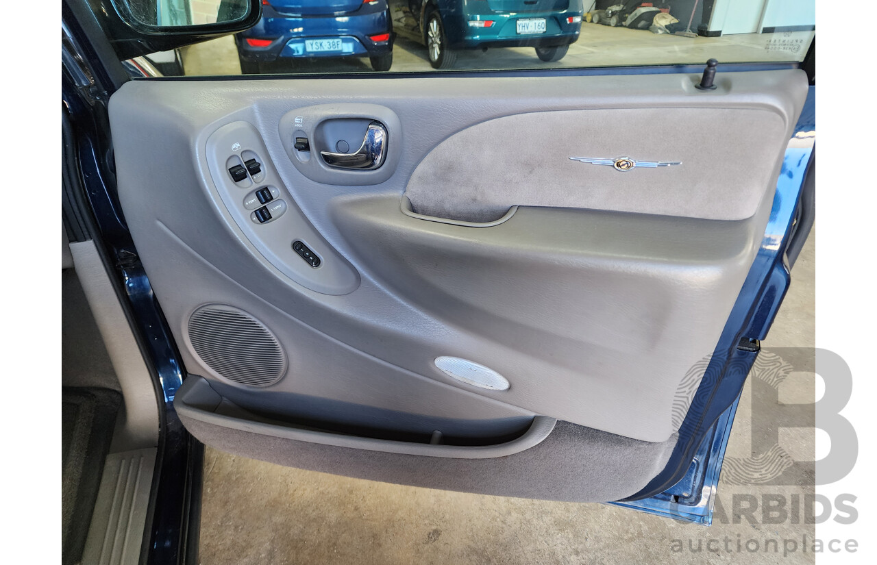4/2002 Chrysler Grand Voyager Limited RG 4d Wagon Blue 3.3L