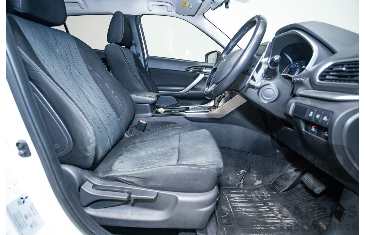 04/2019 Mitsubishi Eclipse Cross ES YA MY19 4D Wagon White Turbo1.5L