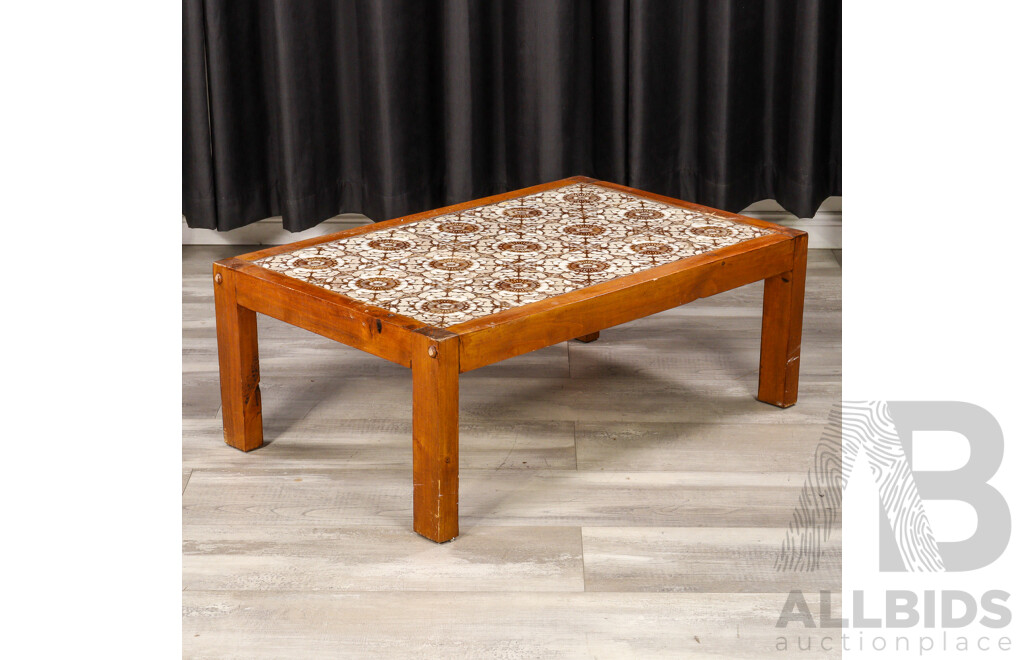 Retro Tiled Top Coffee Table