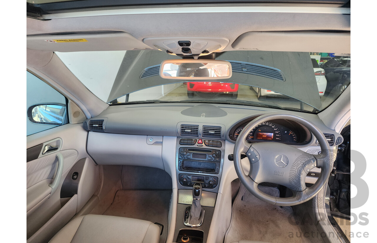 7/2002 Mercedes-Benz C240 Avantgarde W203 4d Sedan Green 2.6L