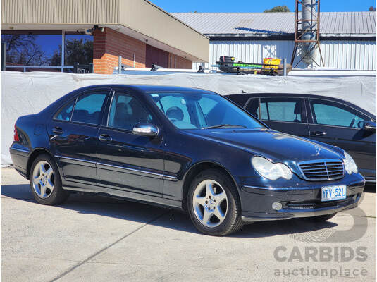 7/2002 Mercedes-Benz C240 Avantgarde W203 4d Sedan Green 2.6L