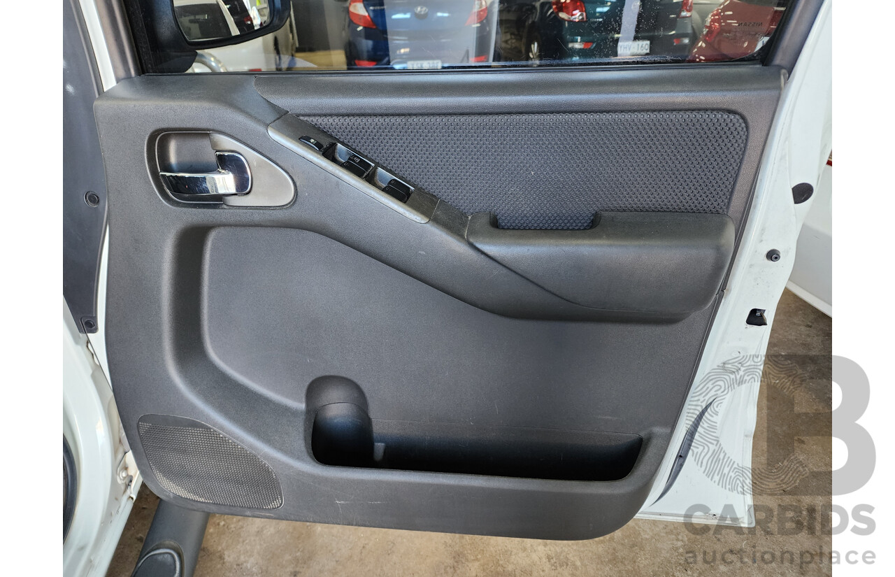 11/2007 Nissan Navara ST-X (4x4) D40 Dual Cab P/Up White 2.5L