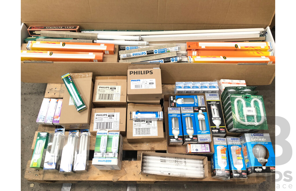 Large Selection of Fluorescent and Metal Halide Light Globes - New