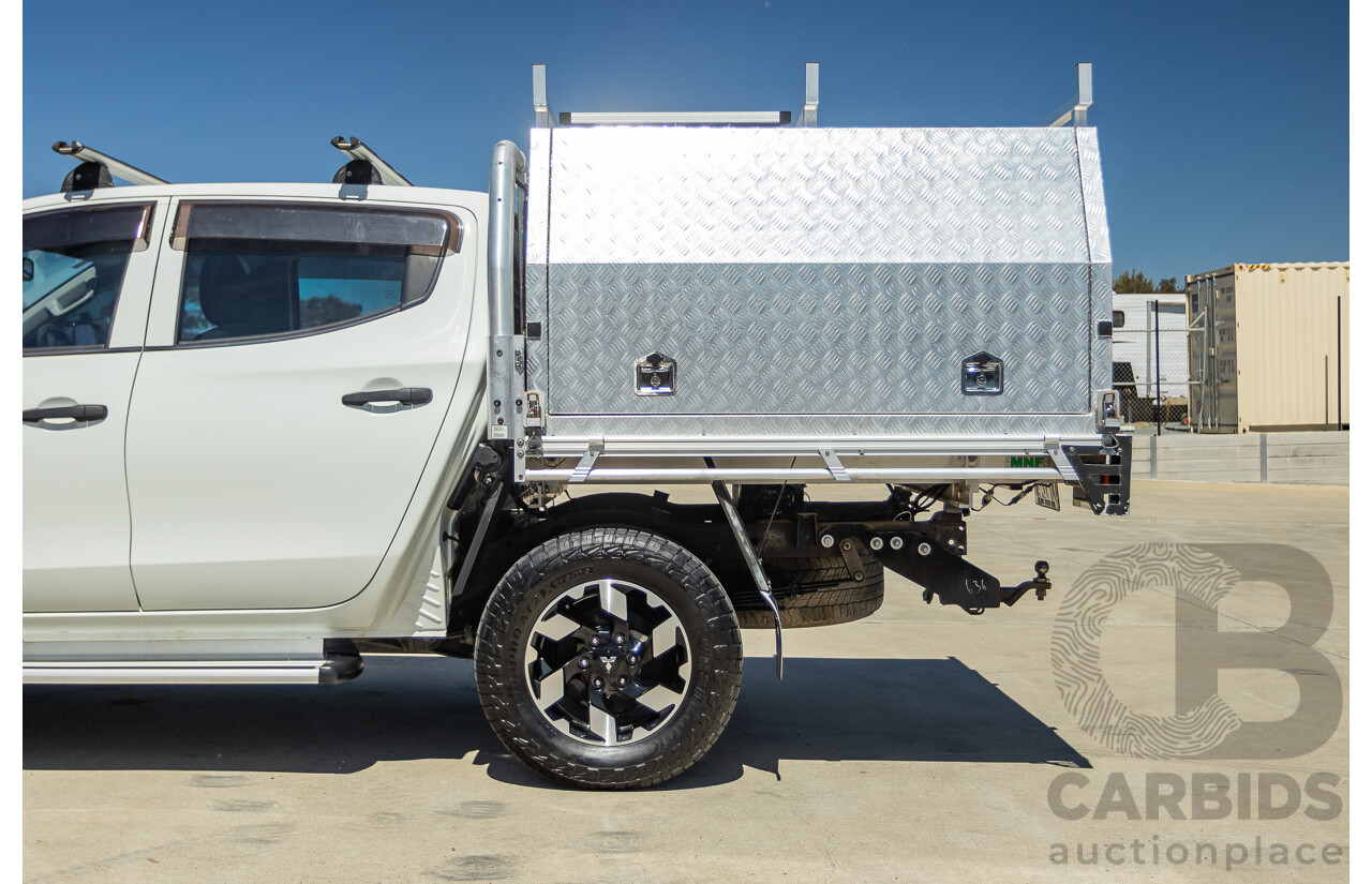 02/2016 Mitsubishi Triton GLX (4x4) MQ MY16 UPGRADE Dual Cab Utility White Turbo Diesel 2.4L