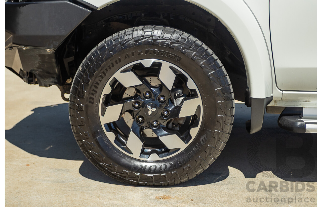 02/2016 Mitsubishi Triton GLX (4x4) MQ MY16 UPGRADE Dual Cab Utility White Turbo Diesel 2.4L