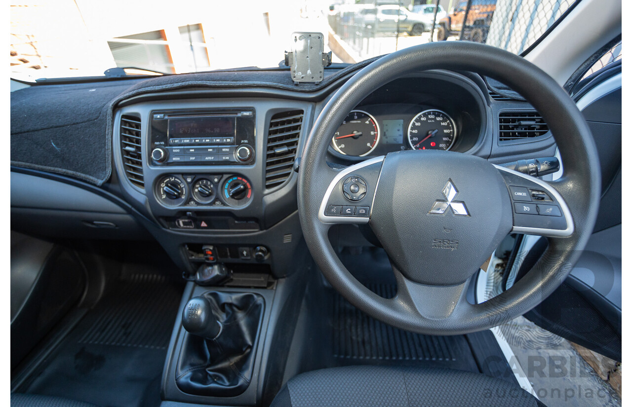 02/2016 Mitsubishi Triton GLX (4x4) MQ MY16 UPGRADE Dual Cab Utility White Turbo Diesel 2.4L