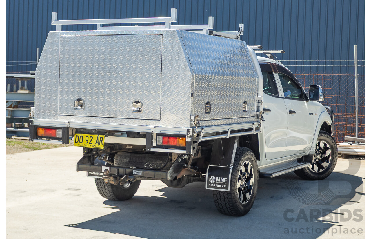 02/2016 Mitsubishi Triton GLX (4x4) MQ MY16 UPGRADE Dual Cab Utility White Turbo Diesel 2.4L