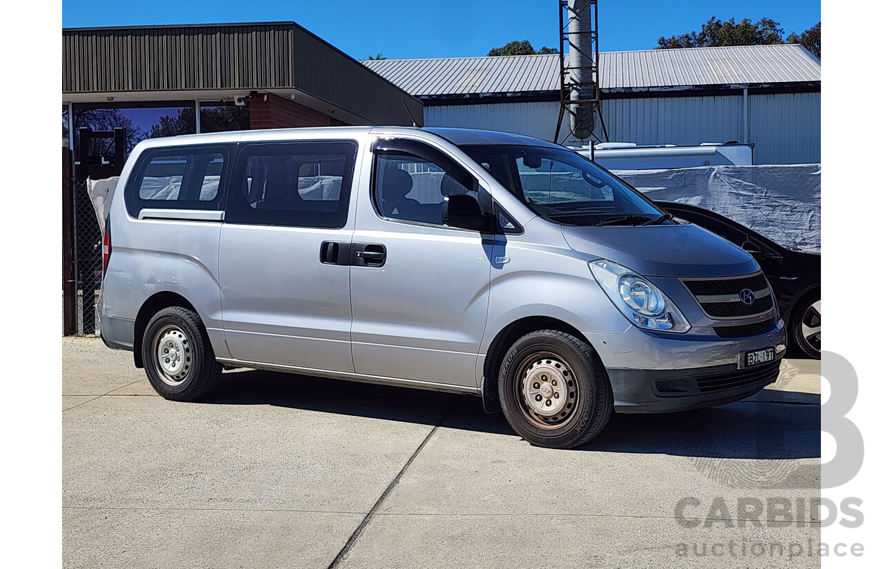 11/2011 Hyundai Iload CREW TQ MY11 4d Van Silver 2.5L