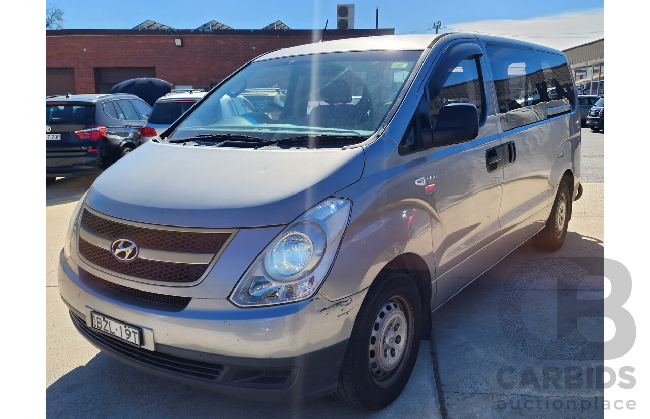 11/2011 Hyundai Iload CREW TQ MY11 4d Van Silver 2.5L