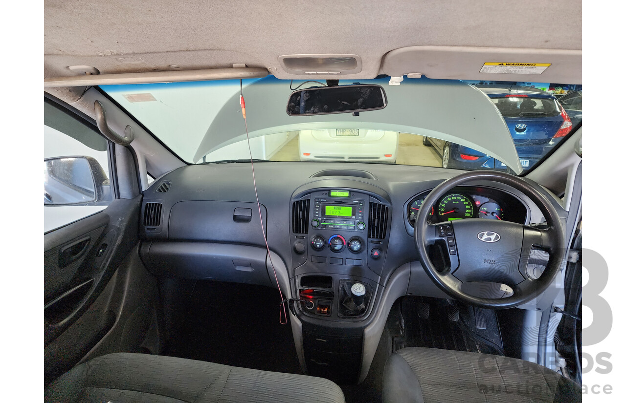 11/2011 Hyundai Iload CREW TQ MY11 4d Van Silver 2.5L