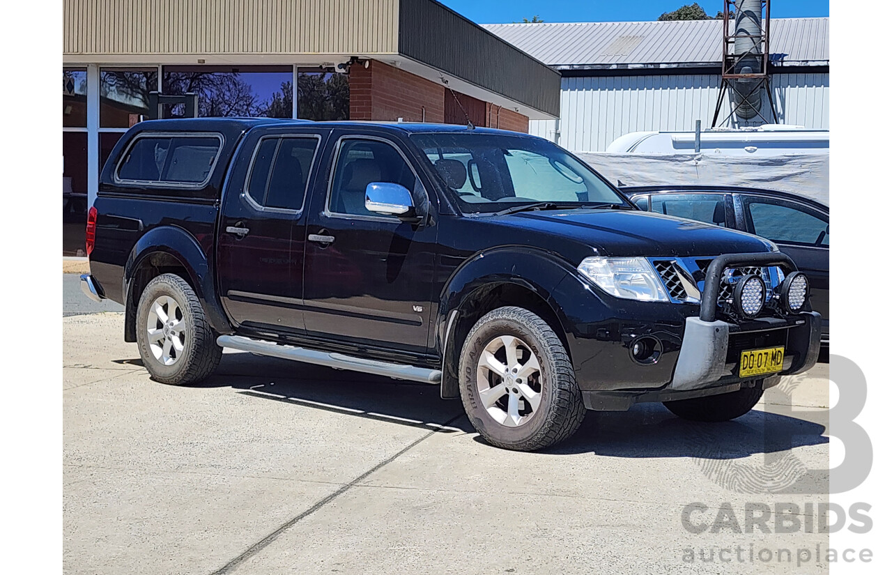 4/2013 Nissan Navara ST-X Blackline Edition (4x4) D40 MY12 Dual Cab P/Up Black 3.0L
