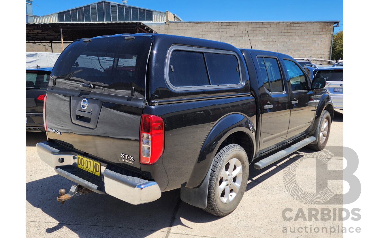 4/2013 Nissan Navara ST-X Blackline Edition (4x4) D40 MY12 Dual Cab P/Up Black 3.0L