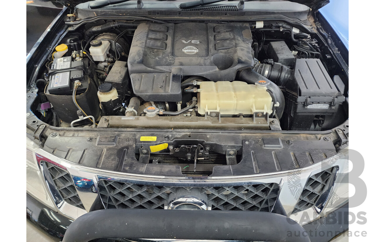 4/2013 Nissan Navara ST-X Blackline Edition (4x4) D40 MY12 Dual Cab P/Up Black 3.0L