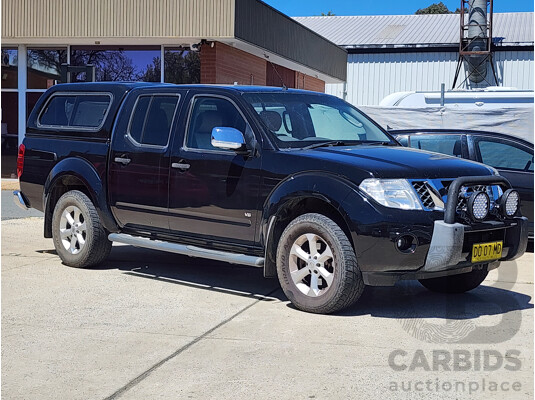 4/2013 Nissan Navara ST-X Blackline Edition (4x4) D40 MY12 Dual Cab P/Up Black 3.0L