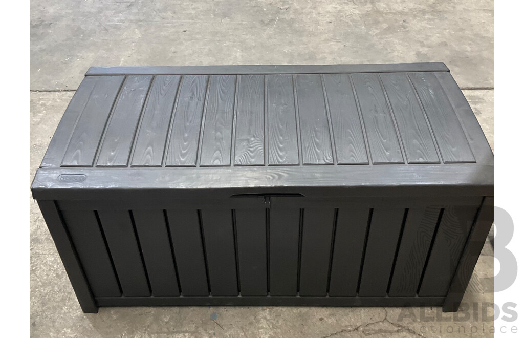 KETER Storage Box with Assorted Garagenalia